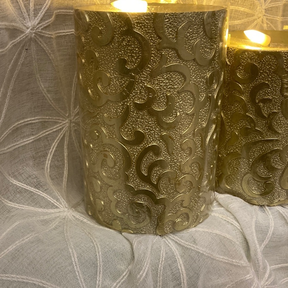 Set of 3 Battery Operated Candles - Picture 3 of 6